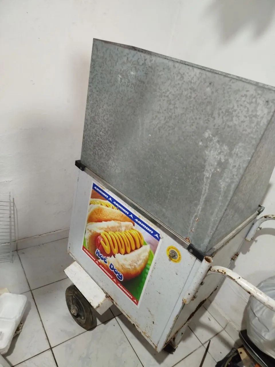 Vendo carrinho de cachorro quente 