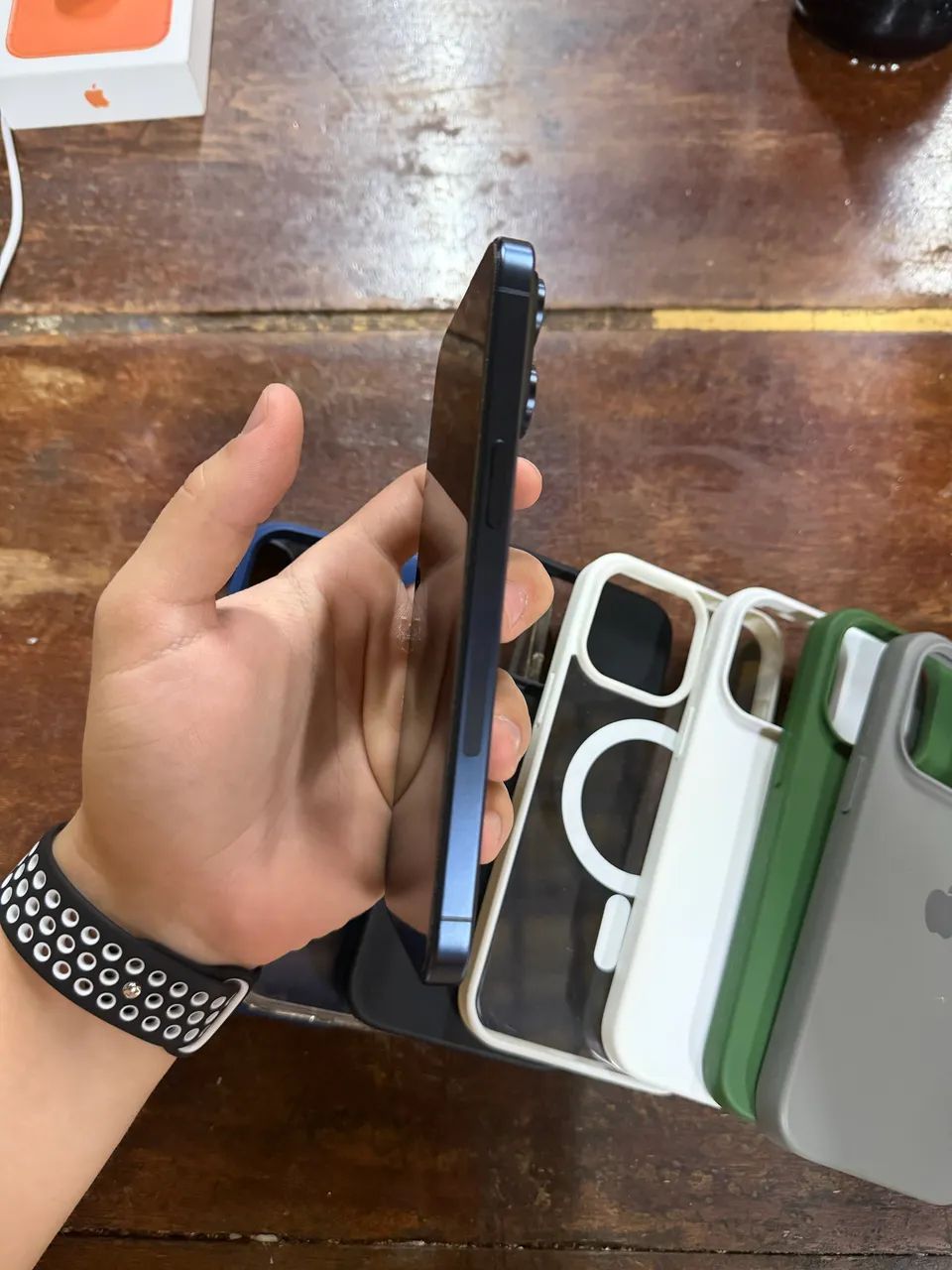 iPhone 15 Pro Max - Foto 2
