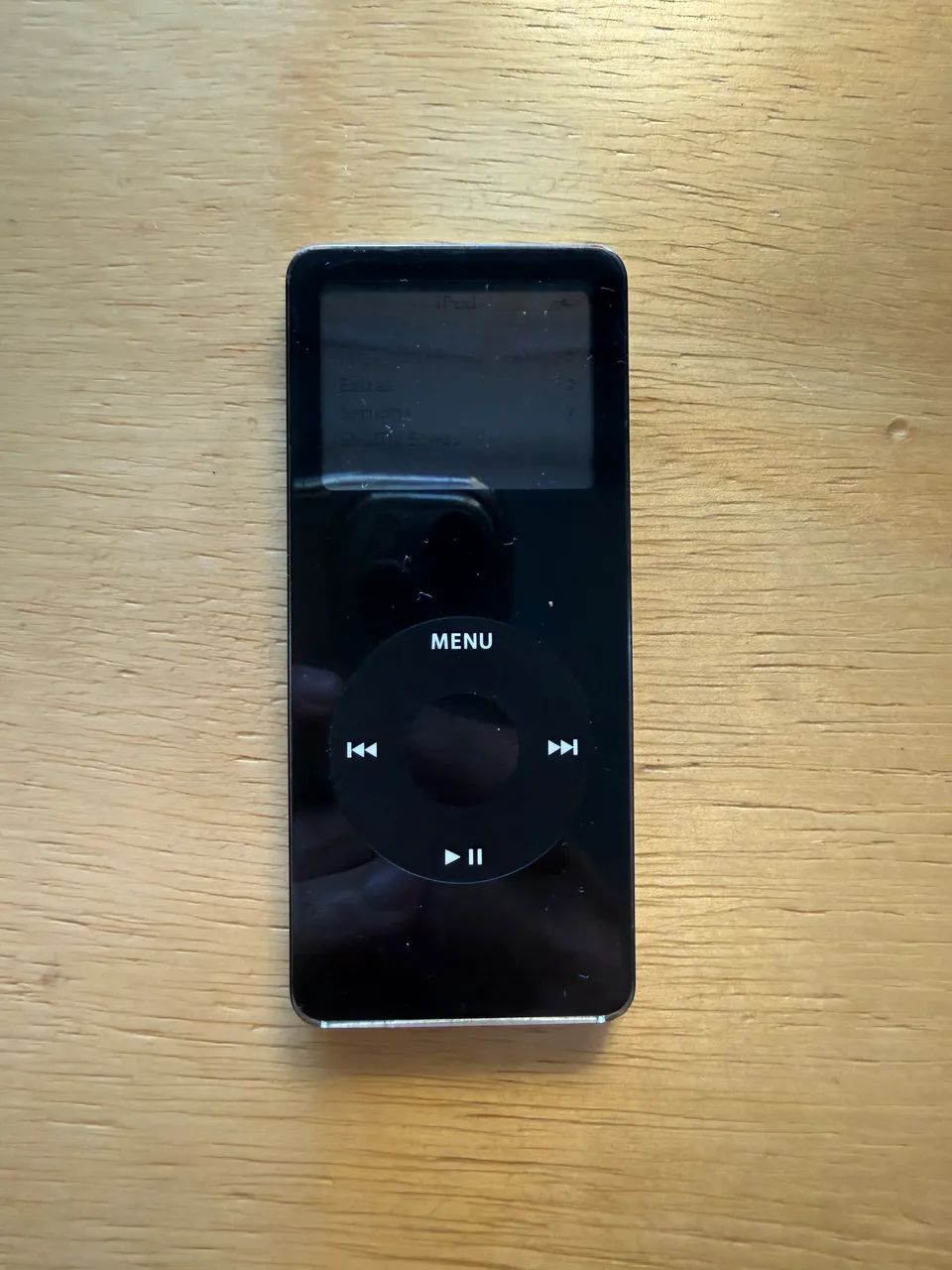 Apple iPod Nano 1a Geração - 1GB - Preto - Aparelhos de Som
