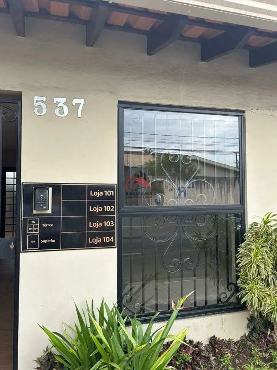 Sala Comercial no Bairro Mercês com 38m² e 2 Banheiros - Foto 2