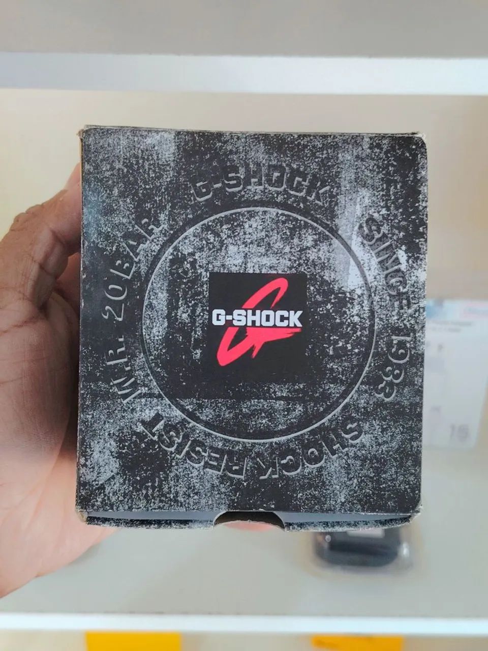 Relógio G-shock Dw-5600ca-8dr - Foto 4