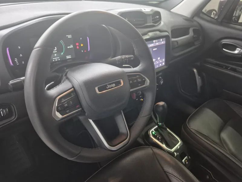 Jeep Renegade Long. T270 1.3 TB 4x2 Flex Aut., foto 11 de 13