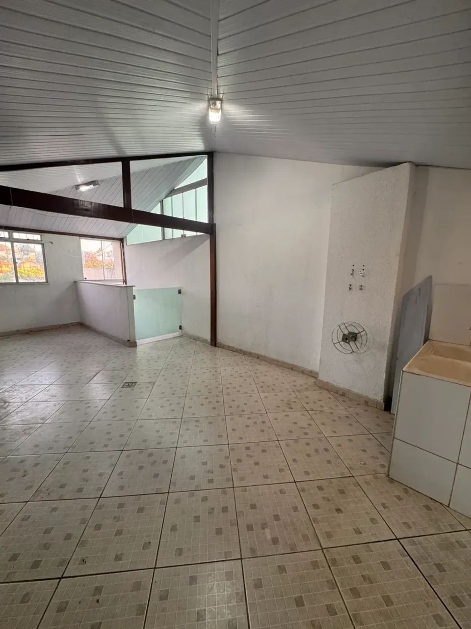 ESPAÇO, LOCALIZAÇÃO E PRATICIDADE NO CENTRO DE CONTAGEM! - Foto 2