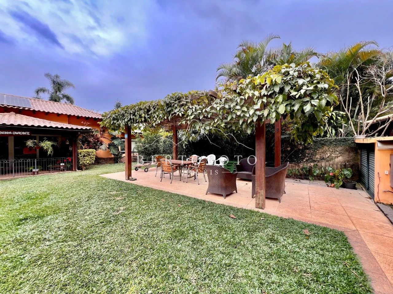 Casa com lazer e localização privilegiada - Foto 5