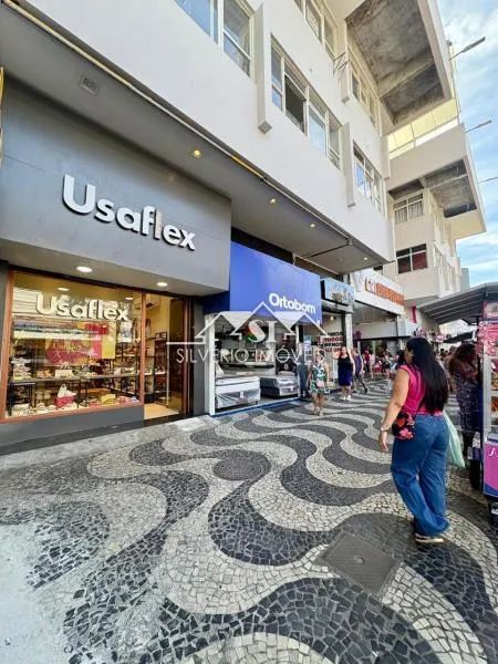 Loja- Nova Iguaçu, Centro