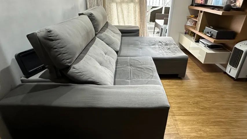 Sofá retrátil + baú de brinde
