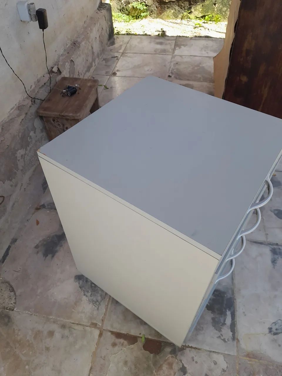 Criado mudo com 5 gavetas - Foto 2