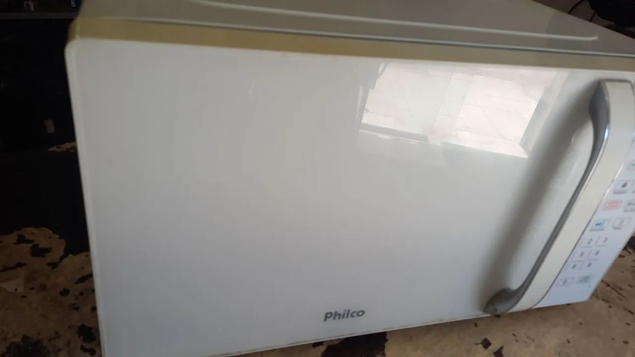 Vendo Micro-ondas Philco 25 Litros - Foto 3