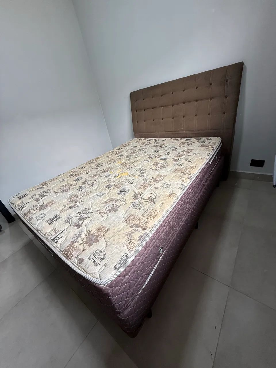 Cama box casal com cabeceira - Foto 3