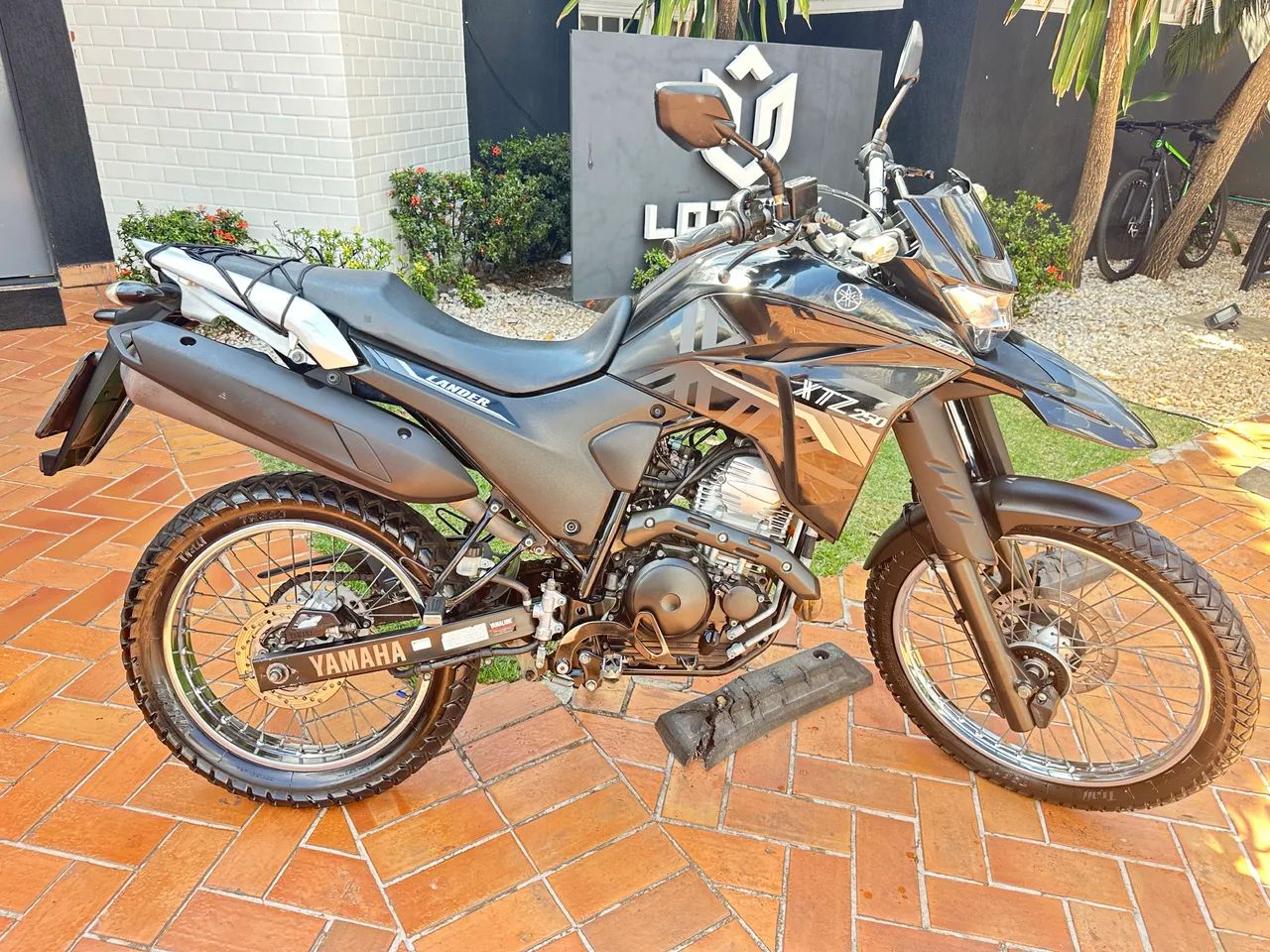 Vendo Lander  - Foto 2