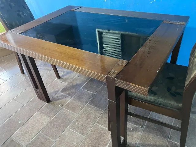 Mesa de Jantar de madeira com tampo de vidro - Foto 2