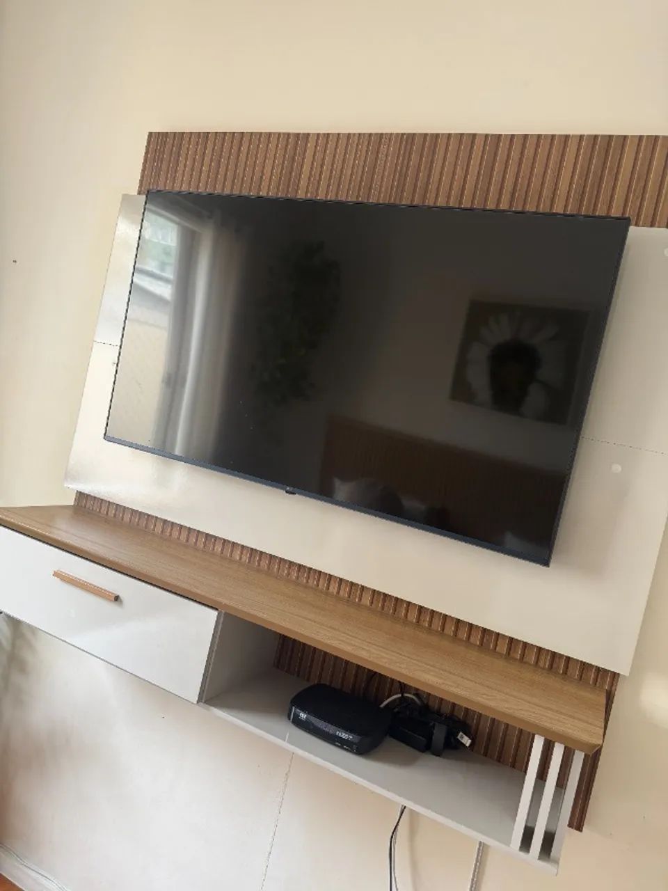 Painel de TV 65 polegadas - ripado - impressão 3D