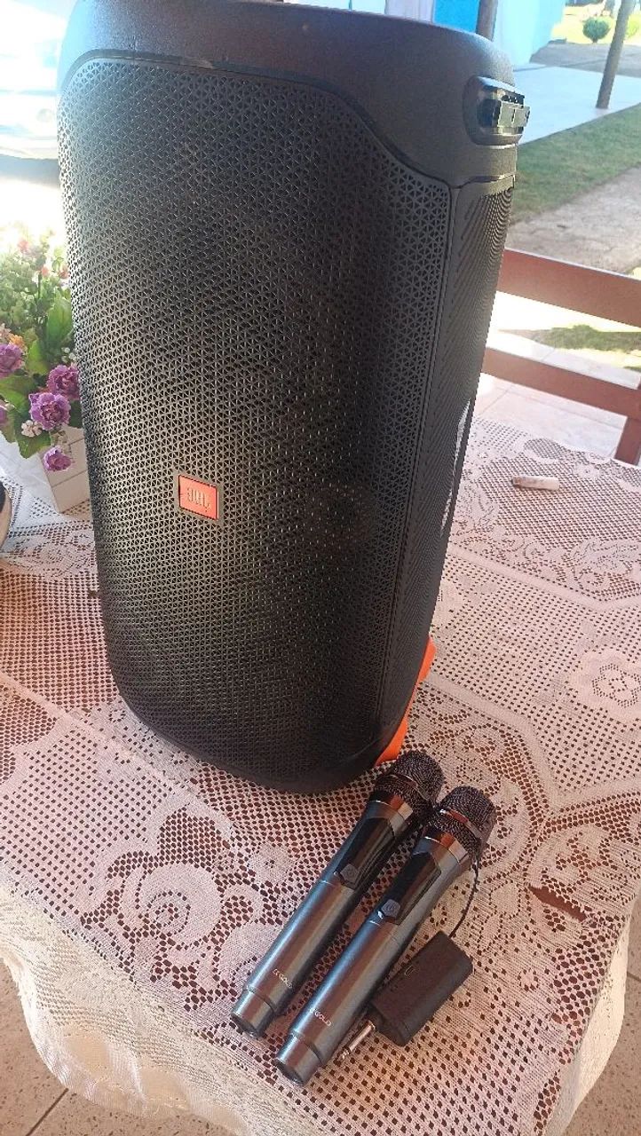 Caixa som JBL 110