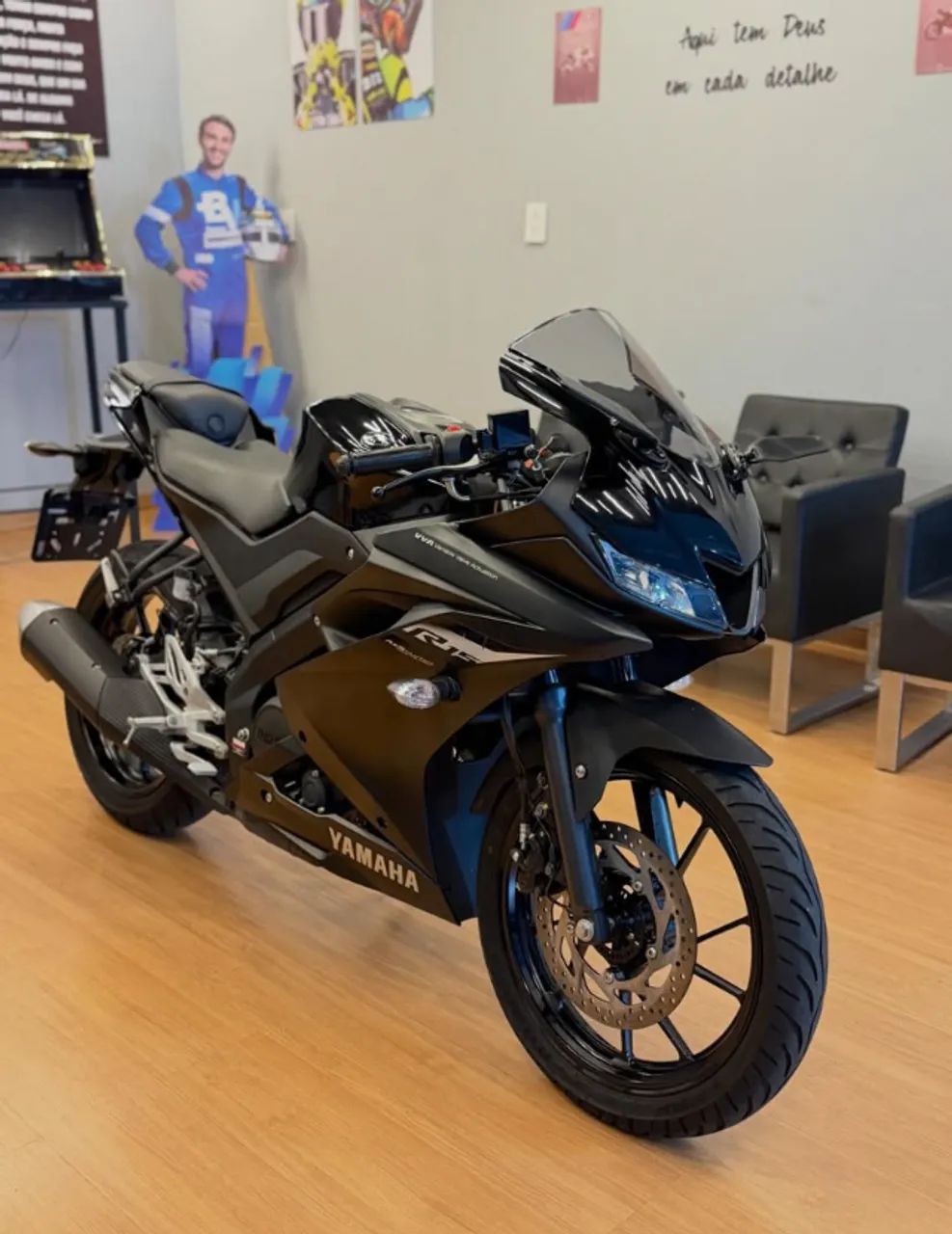 R15 ABS  - Foto 3