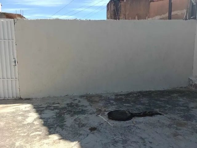 lote com barraco de fundo  - Foto 2