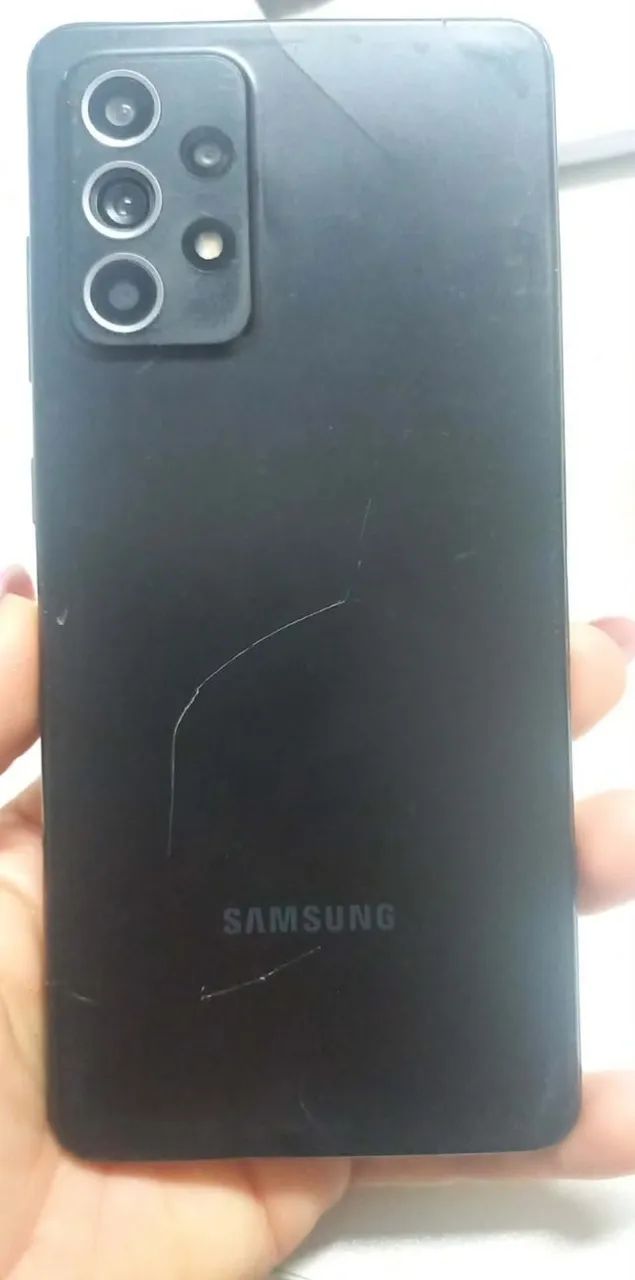 Celular Samsung Galaxy A24 com a tela quebrada e que não liga - Para retirada de peças - Foto 4