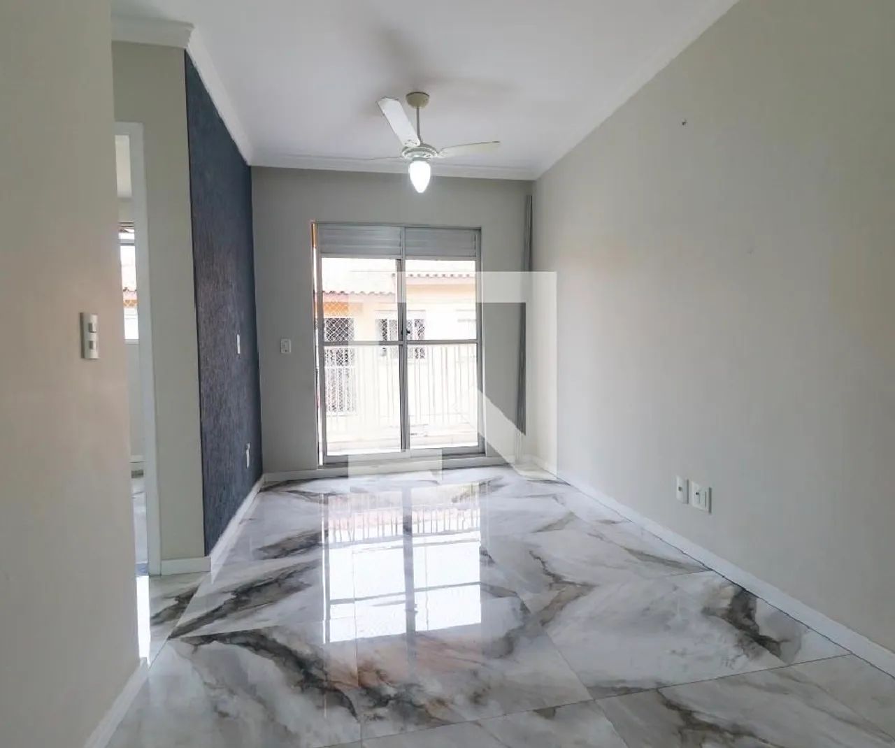 Vendo apartamento com sacada!!! 