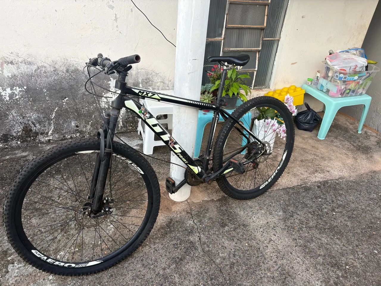 bicicleta semi-nova aro 29 - Foto 3