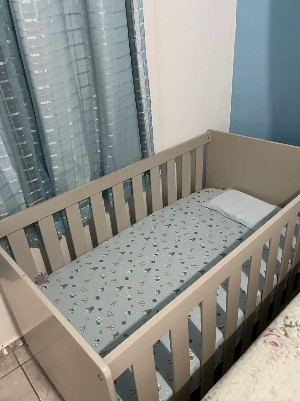 Vendo berço semi novo 350 - Foto 4