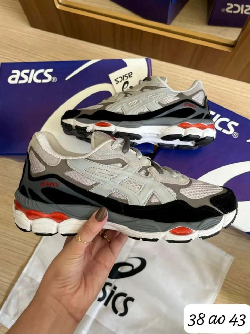 Asics  - Foto 3