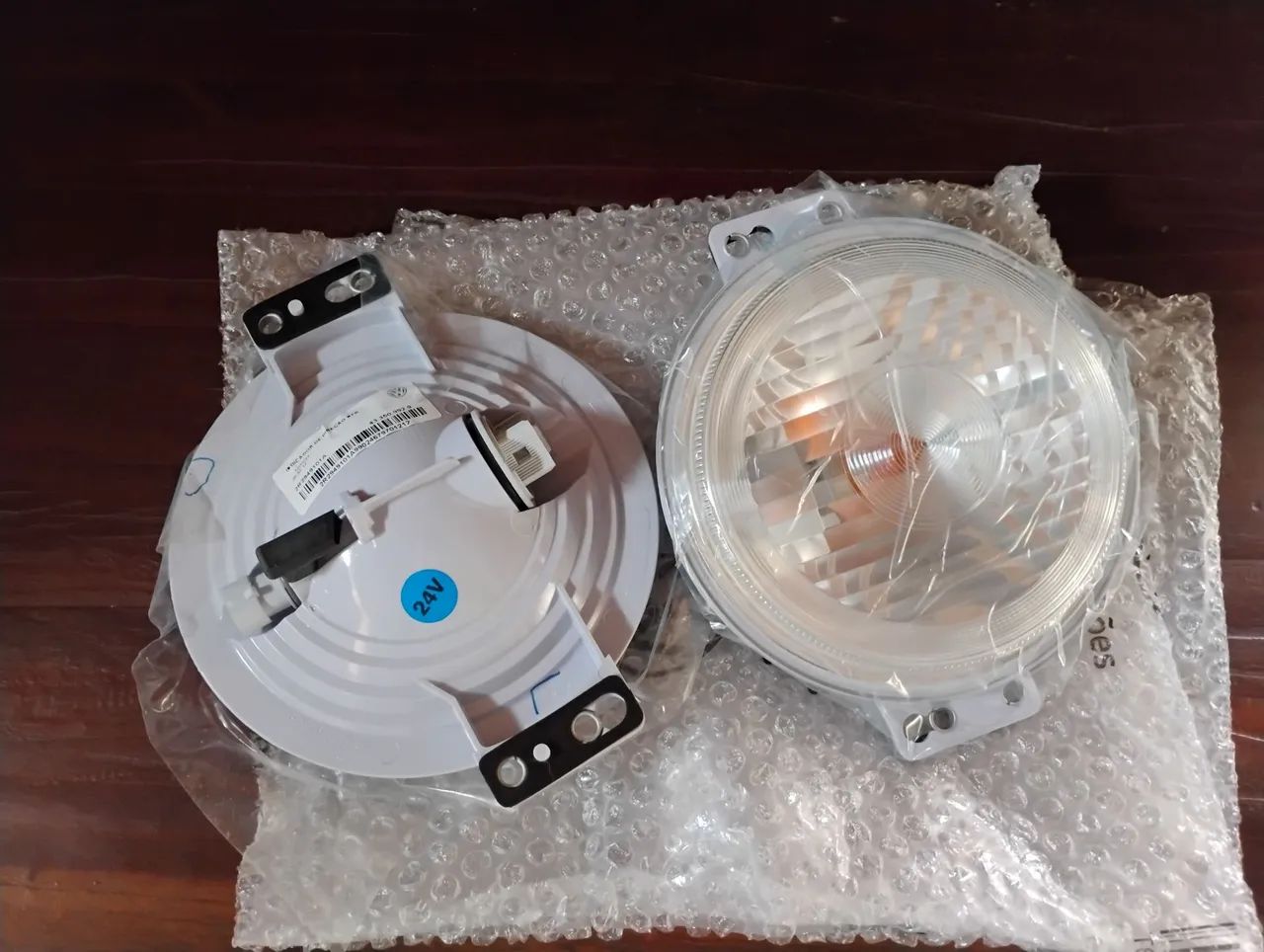 Par de luz indicadora de direção original VW constellation - Foto 2