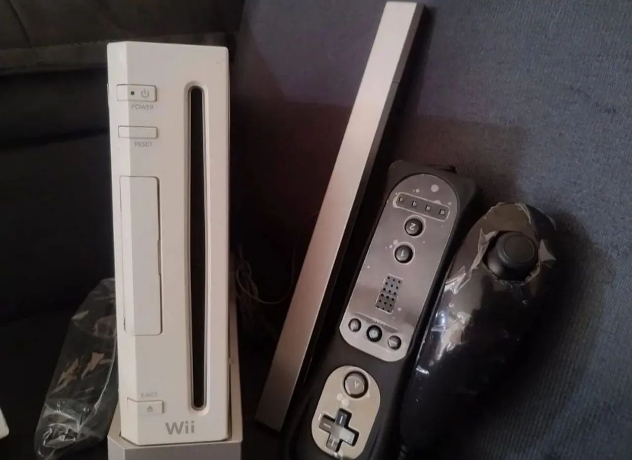 Nintendo Wii Semi Novo - Foto 2