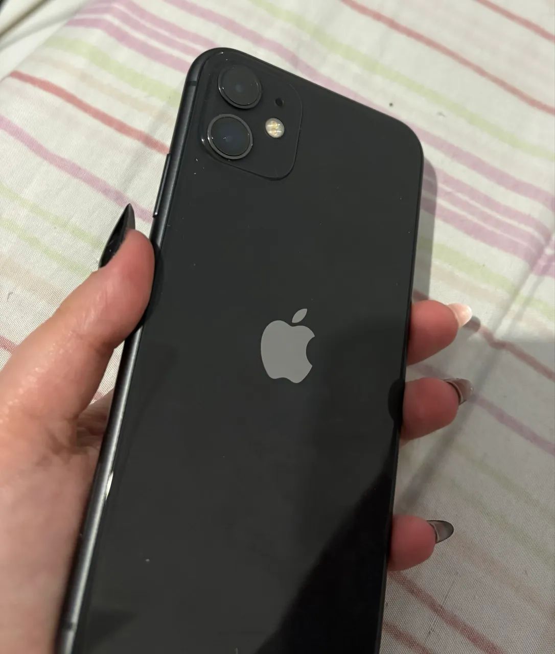 Vendo IPhone 11 - 64gb - Foto 2