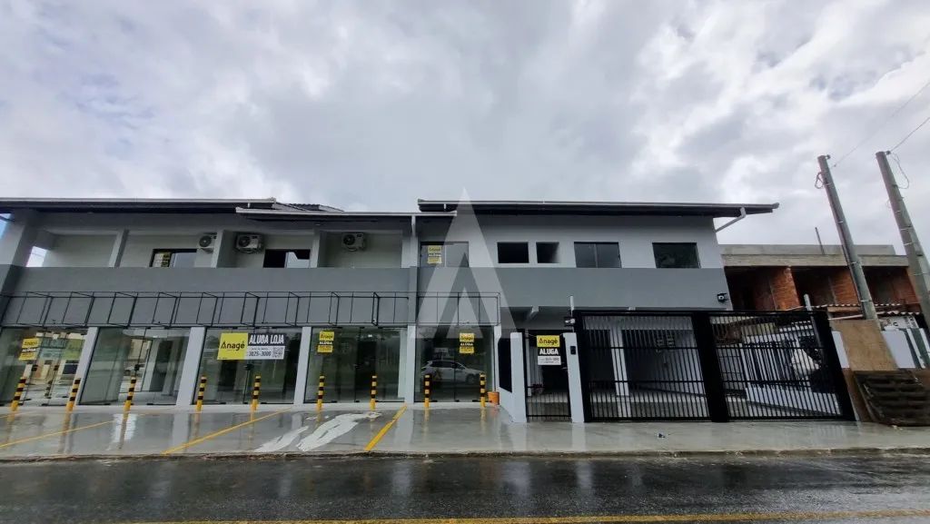 Apartamento mobiliado com 01 quarto no bairro Comasa.