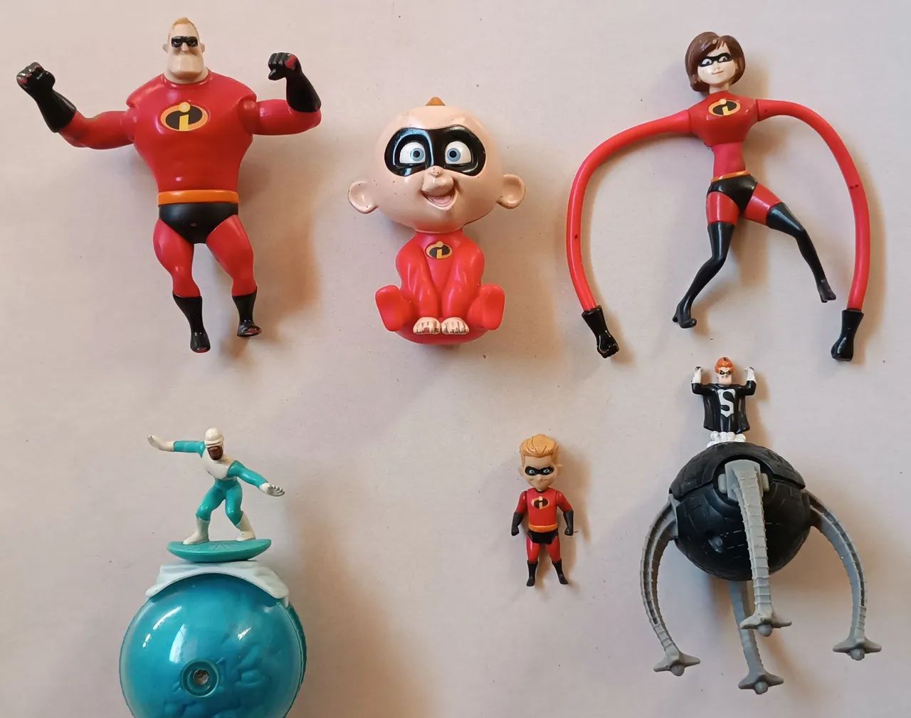 Bonecos, brinquedos  - Foto 4