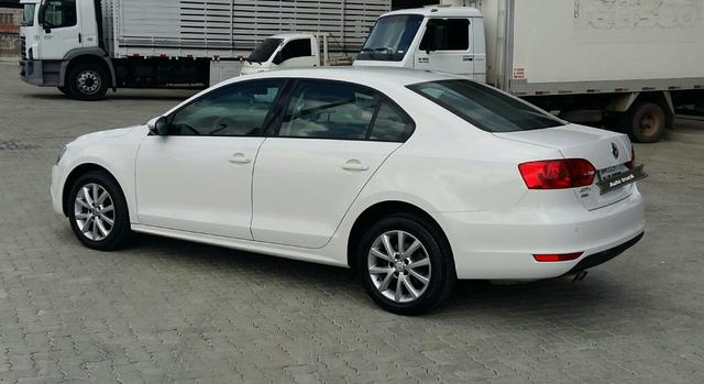 VW - VOLKSWAGEN JETTA COMFORTLINE 2.0 T.FLEX 8V 4P MEC 