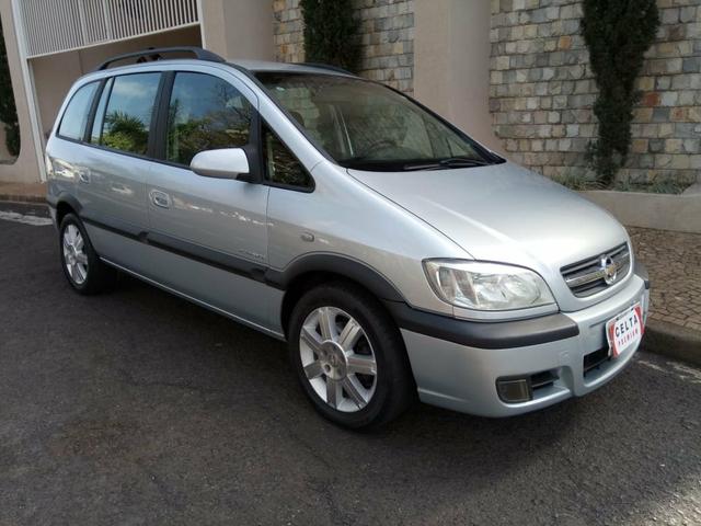Zafira elegance câmbio mecânico