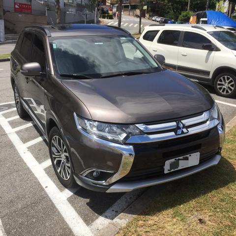 Mitsubishi Outlander GT 3.0 V6 AWD 2016 - abaixo da FIPE
