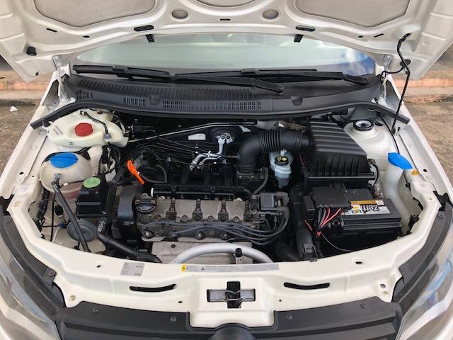 Vw - Volkswagen Saveiro 2015 1.6 trendline 81000km - Foto 9