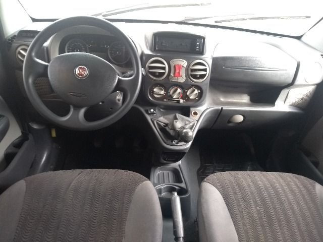 Doblo 1.8 essence 2013 7 lugares - Foto 5