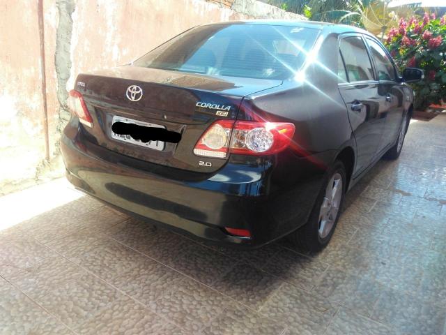 Vendo corolla xei preto bem conservado