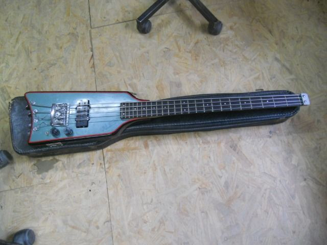 Baixo Hondo Alien/Kramer The Duke