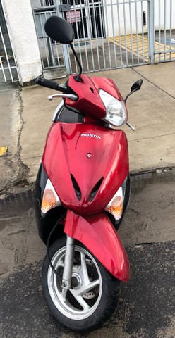 HONDA LEAD 2012 AUTOMÁTICA