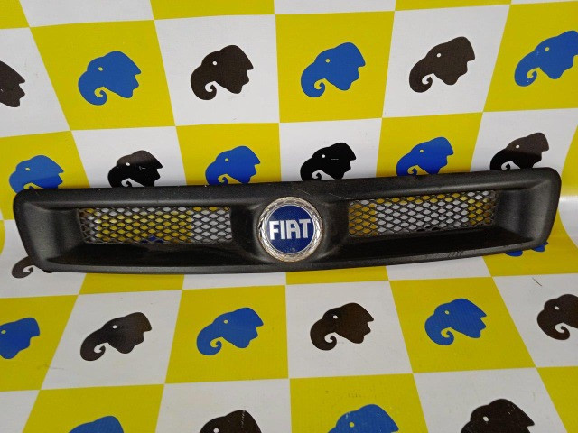 Grade Frontal Fiat Palio Fire 2003 Original
