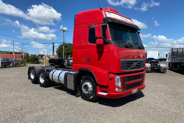 CAMINHÃO VOLVO FH 460 13/14