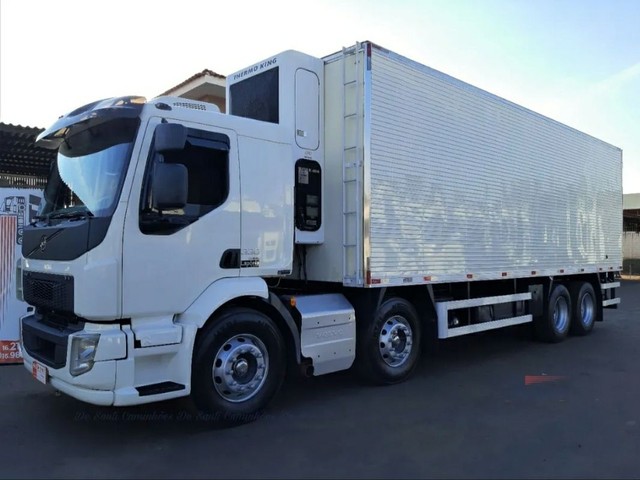 CAMINHÃO VOLVO VM 2015