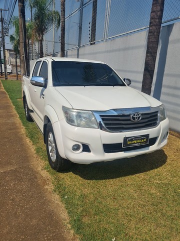 HILLUX SRV 2.7 FLEX 4X4 AUTOMÁTICA 13/13
