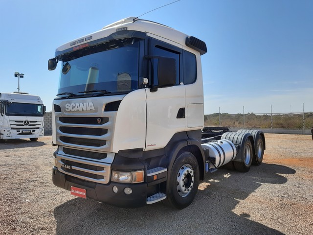 SCANIA R 440 A6X4 2013/2014 SELECTRUCKS CUIABÁ