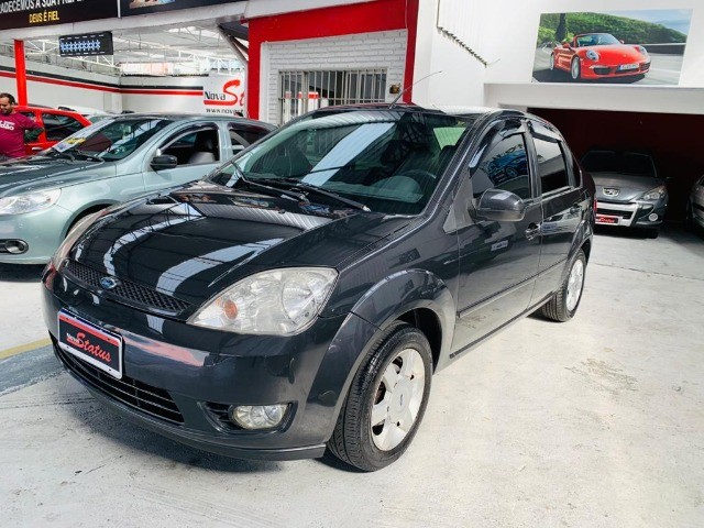 FIESTA SEDAN 1.6
