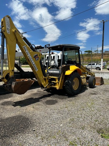 Retroescavadeira New Holland LB90 - 2009 - único dono - Foto 3