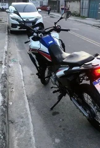 10 minas que são referência no grau de moto