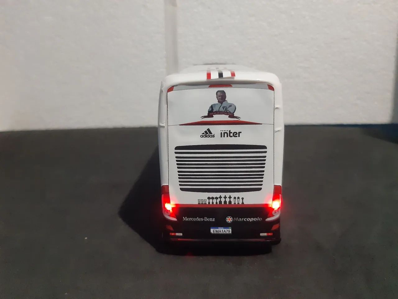 Ônibus do São Paulo FC - Tricampeão Mundial - Foto 6