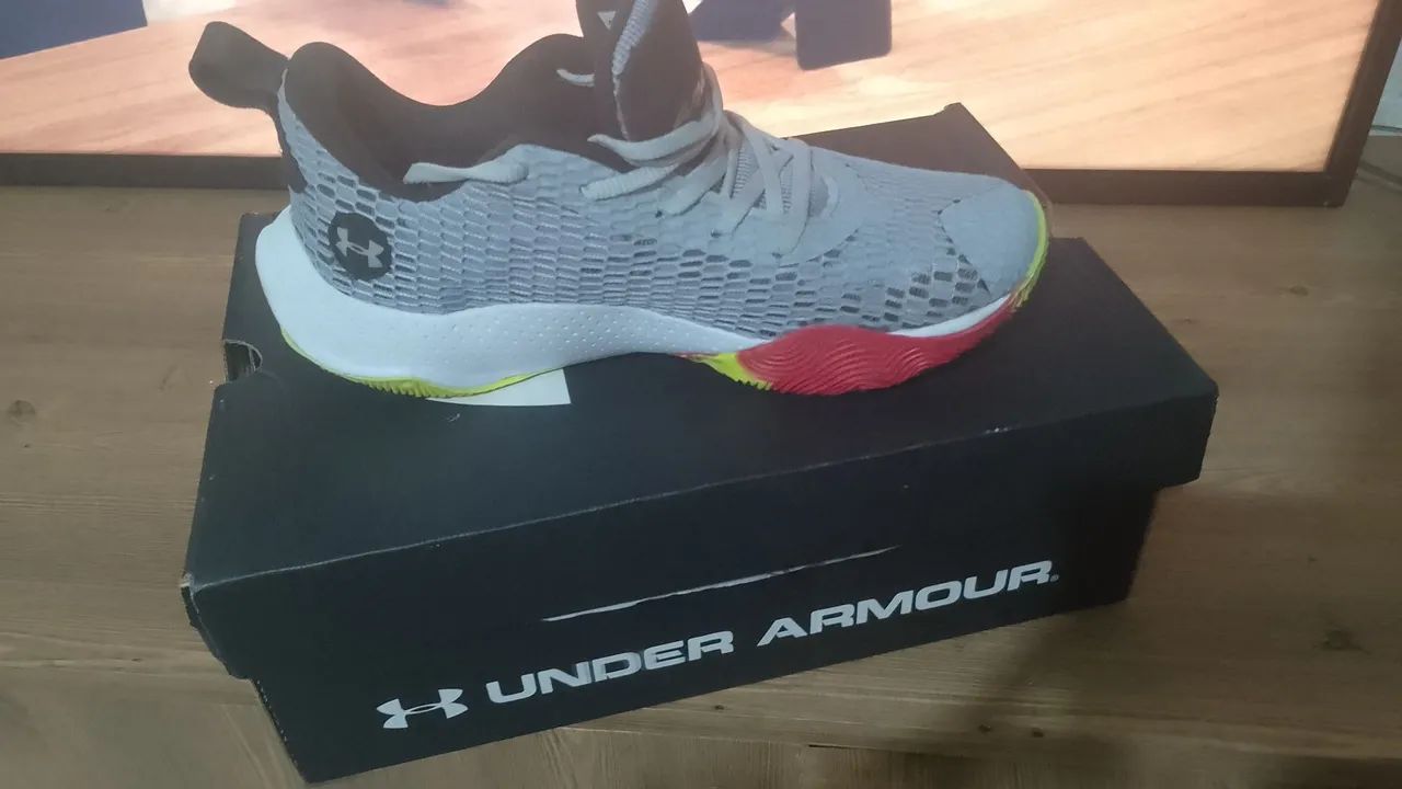 Tênis under Armour novo zero com nota fiscal 