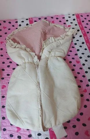 Kit berço completo c/ almofadas, almofada de amamentação, ninho, porta treco e saco. - Foto 4