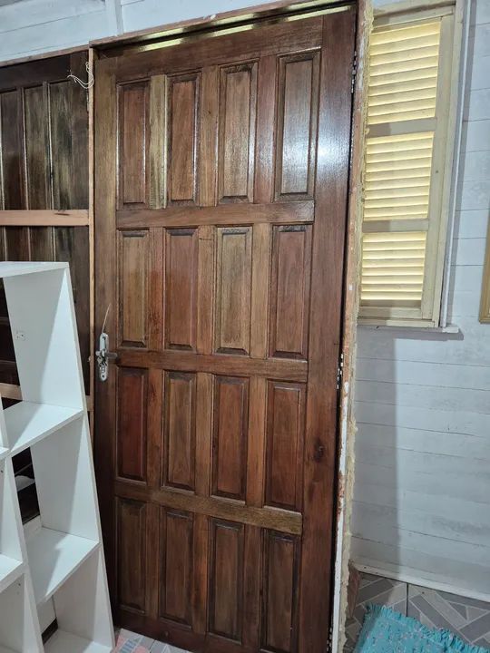 Porta Externa Madeira Mista Marco Eucalipto 14cmx80cm Lado Esquerdo