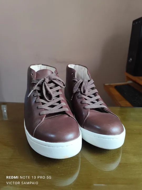 Bota de Couro Marrom West Coast 